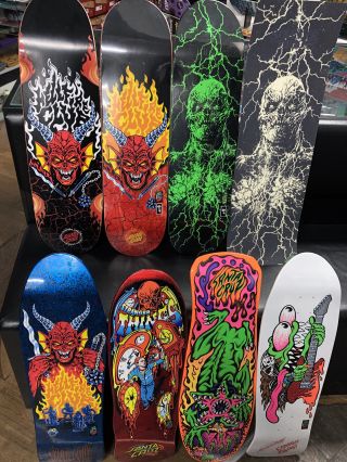 @santacruzskateboards x @strangerthingstv 🔥👹 @slimeballsog 🛞 Nabíhej na shop Husitská 13, Praha 3 nebo objednávej s...
