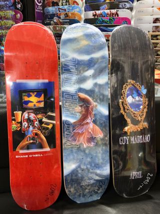 @aprilskateboards desky, komplety (classic a mini) a pár kousků oblečení🕊️ E-shop link v biu🔗 kamenná prodejna Husitská...